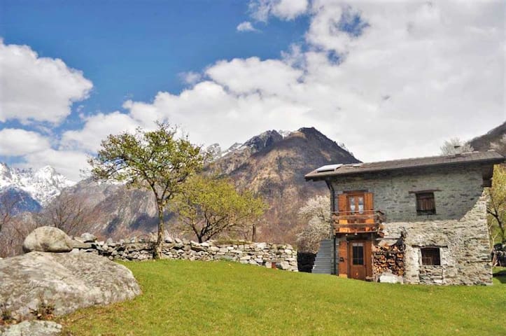 Baita Caterina Mongone lago di Novate