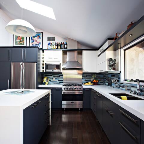 Modern Zen Oasis Home. gallery image 3