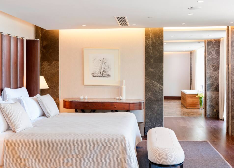 Premium Villa Bedroom