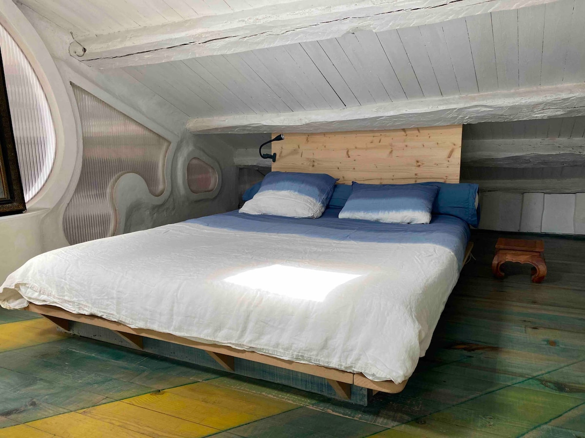 Მეცადინეობის ოთახი 2 საწოლით 