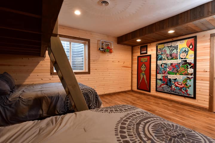 Bedroom #6 - Bunk Room 