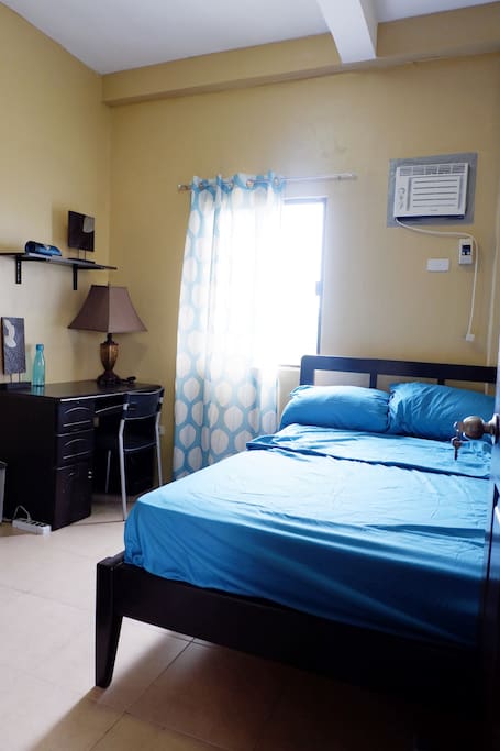'Room Uno' can accommodate one (1) to two (2) guests. Bed size is Small Double Bed (48x75in)