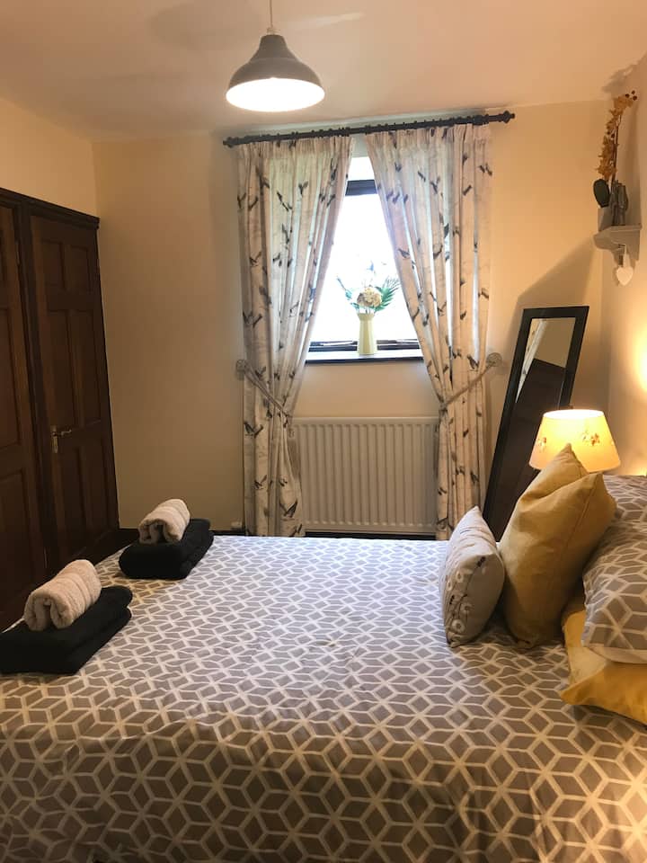 Double Bedroom with En-suite 