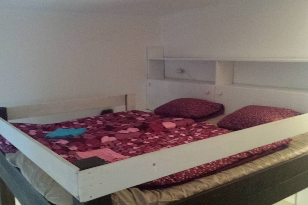 Sleeping loft for 2