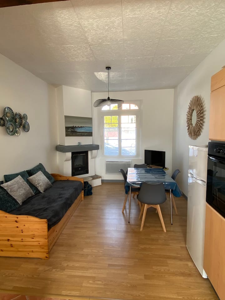 Maison T3 Royan 1er éTage Avec Accès Cour Privée. - Royan