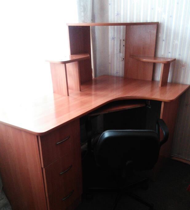 компьютерный стол, компьютерный стул