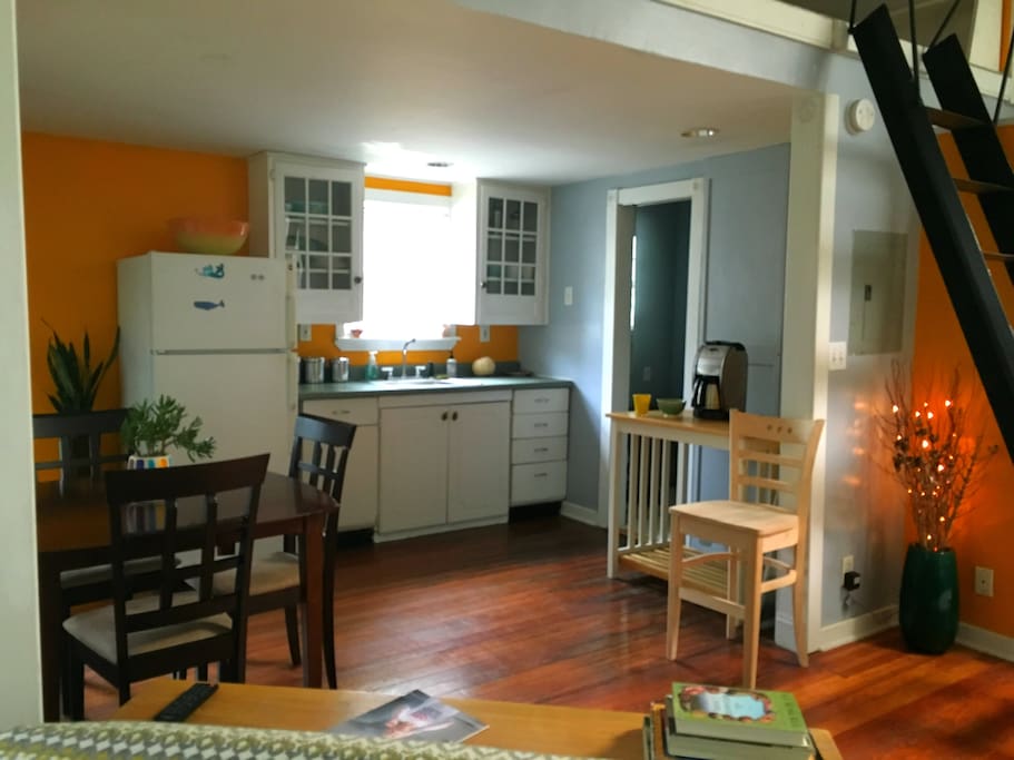 Kitchen has full sized refrigerator & microwave. French press and grinder provided, with varieties of whole bean organic coffee and Earl Grey tea on site.