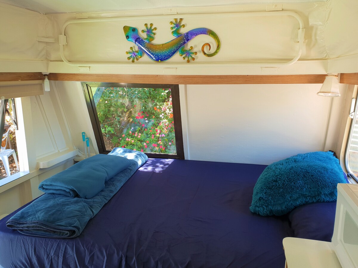 מיטה זוגית נוחה