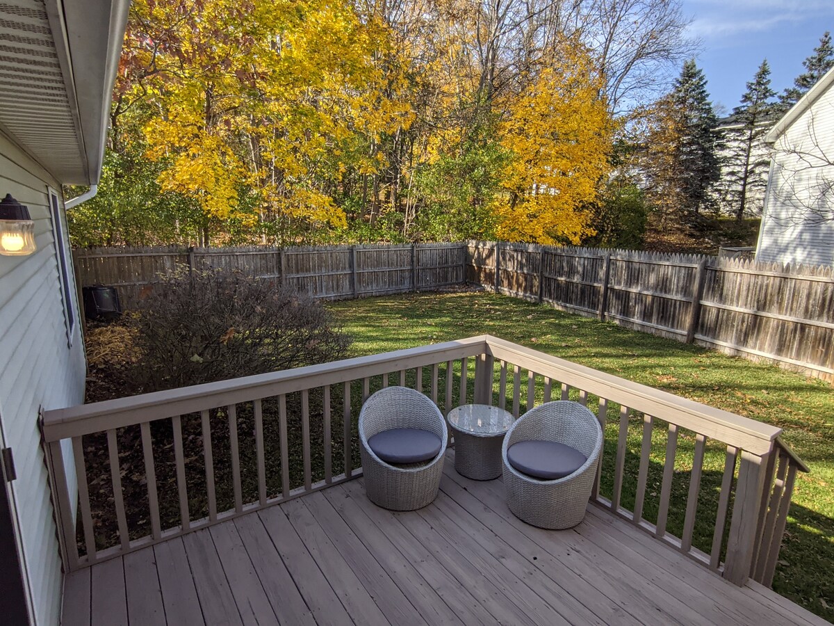 Cul-De-Sac Hideaway