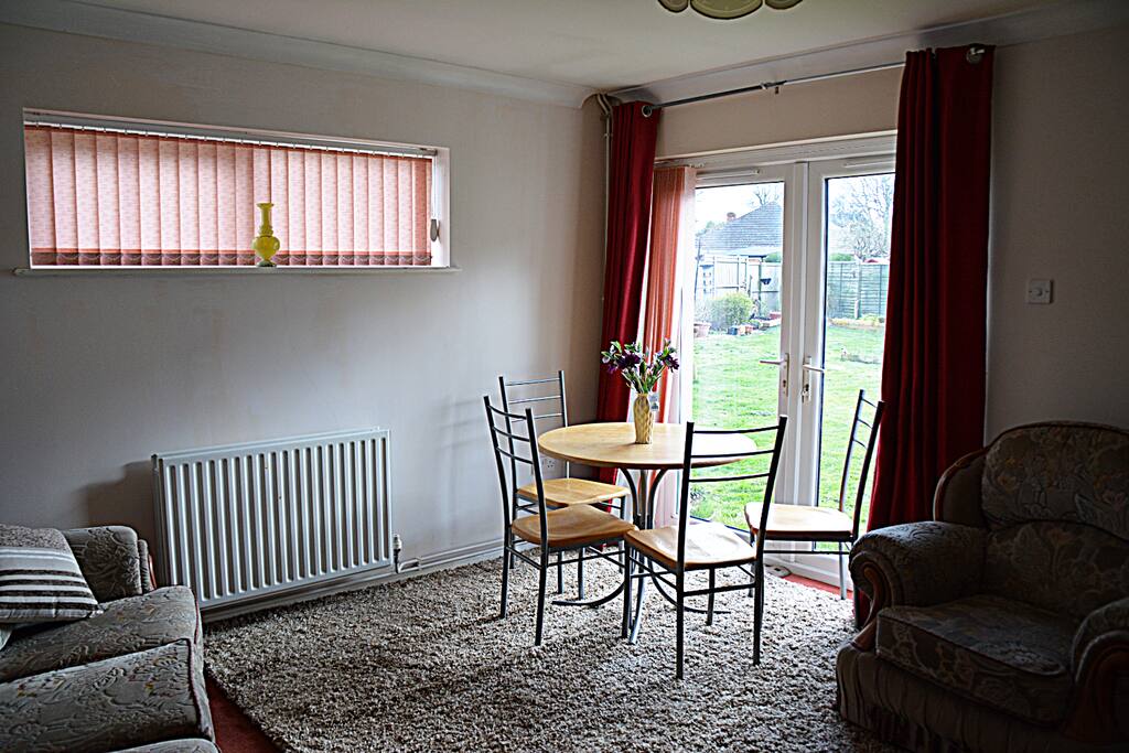 Living with garden view