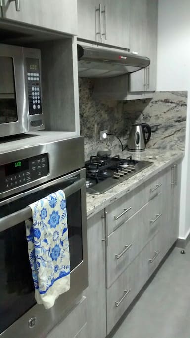 Oven & cooktop