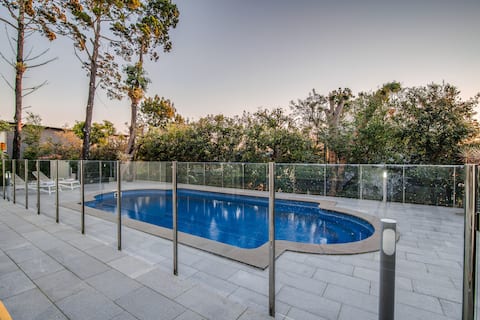 Top performing Airbnb: Exclusive Ocean View Penthouse in Noosa Heads