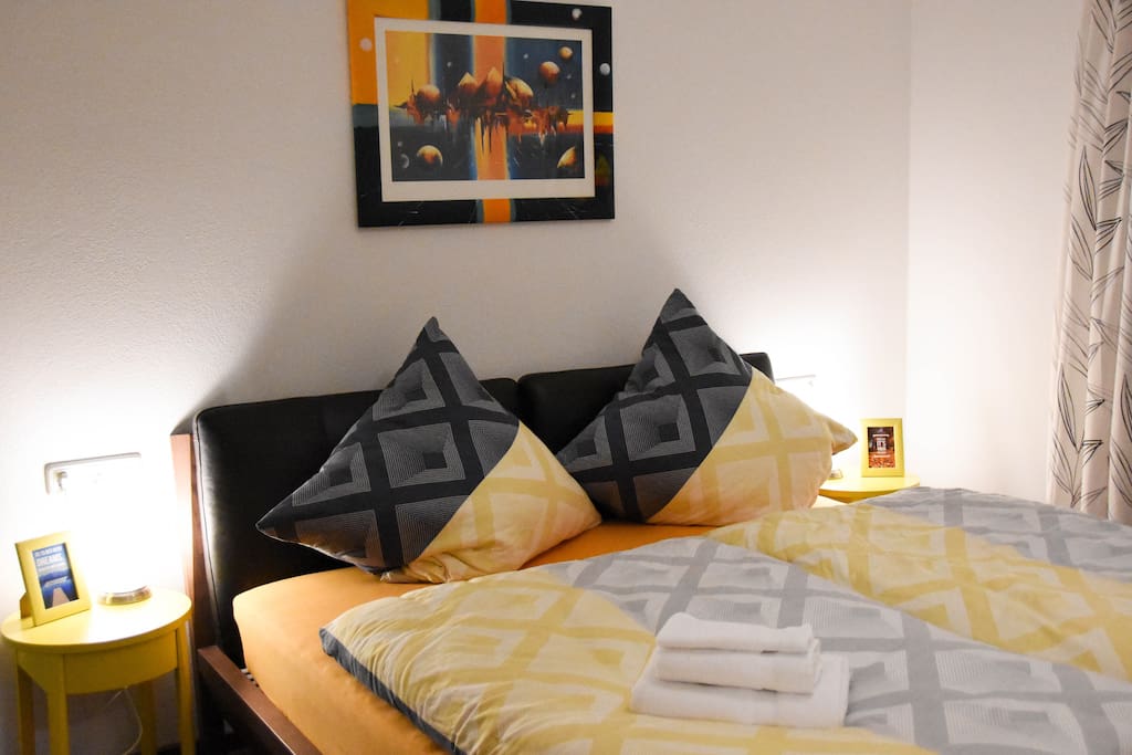 Hier unser extra-großes Bett für maximalen Komfort
