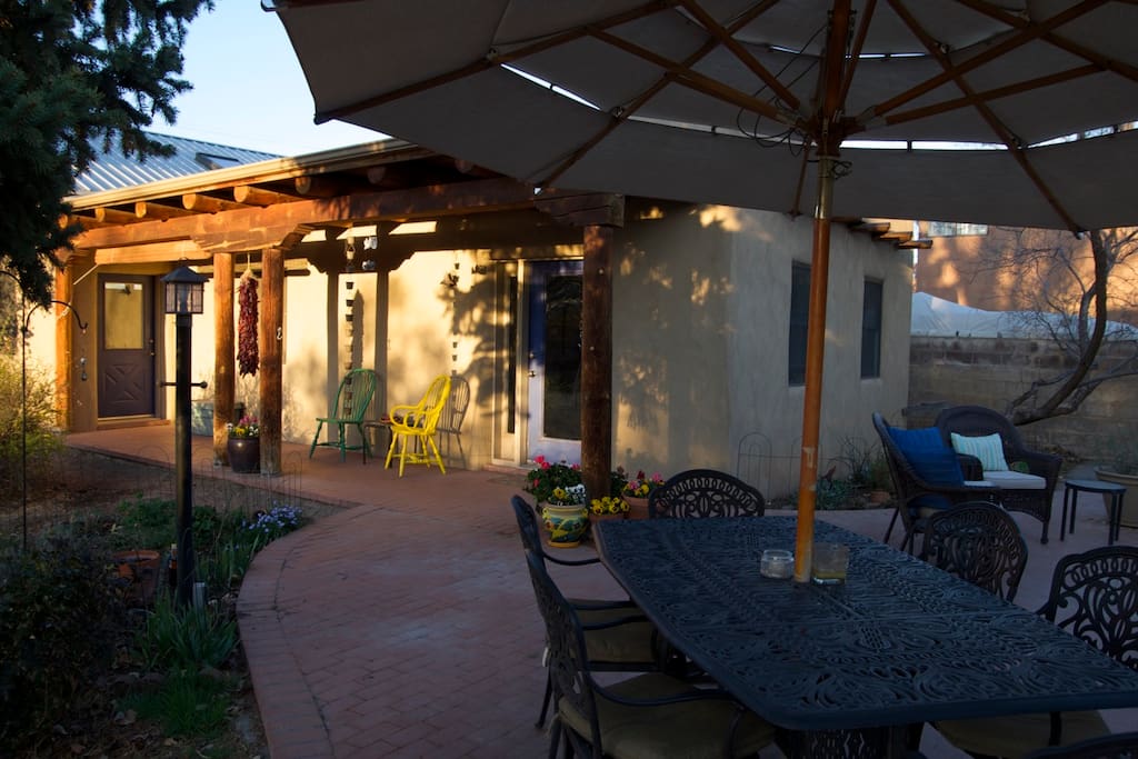 Charming, private Adobe Casita in the North Valley Guesthouses for