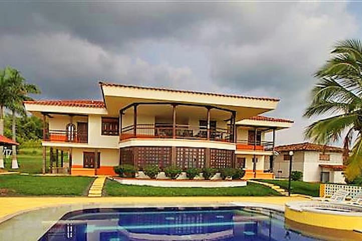 Myhostcol managed Airbnb listing 3