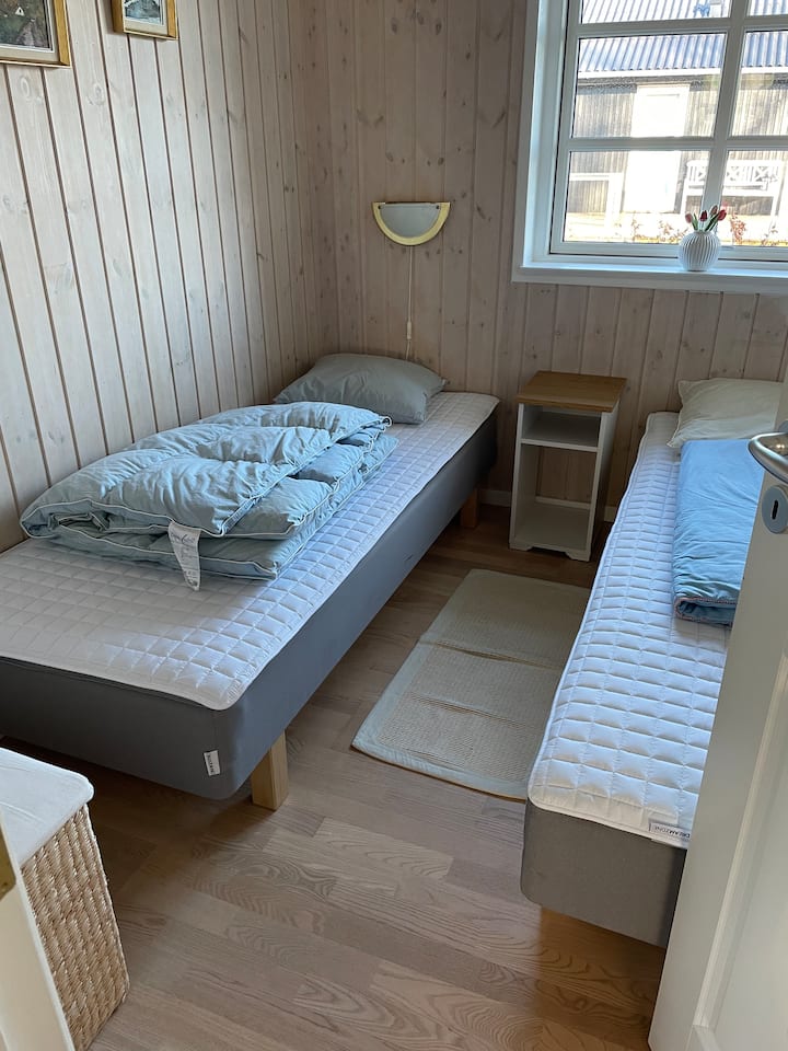Twin Room (80x200)