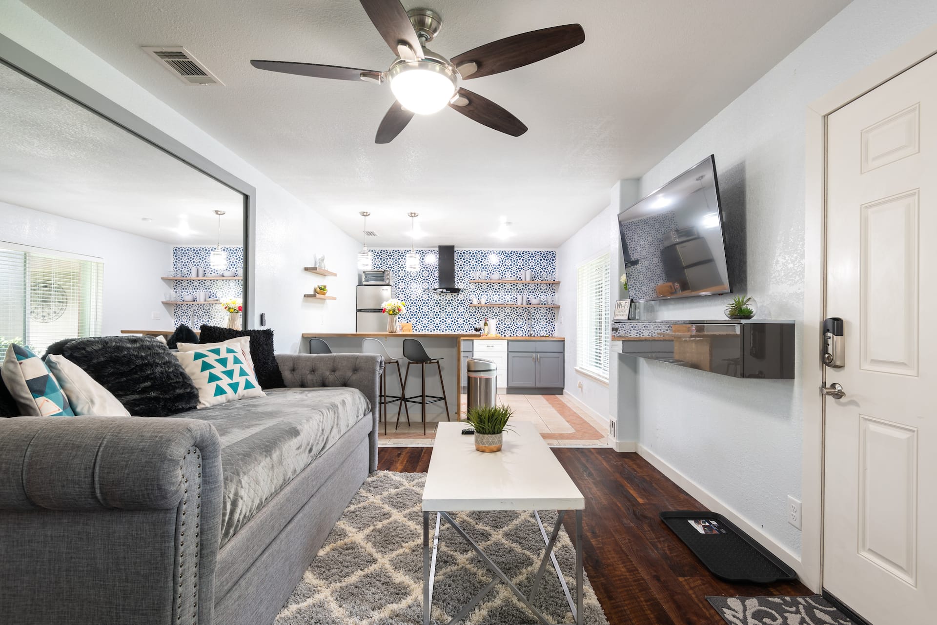 THE WALNUT COMFORT DUPLEX — photo 3