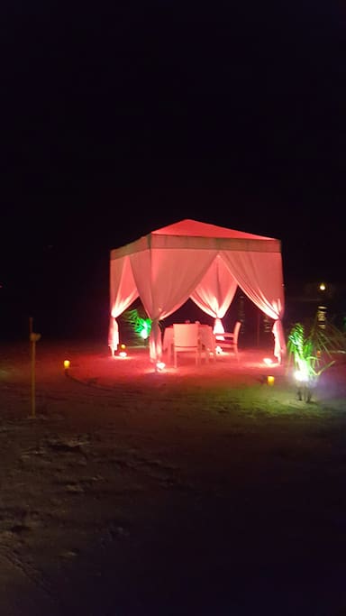 Romantic dining experience for couples can be arranged