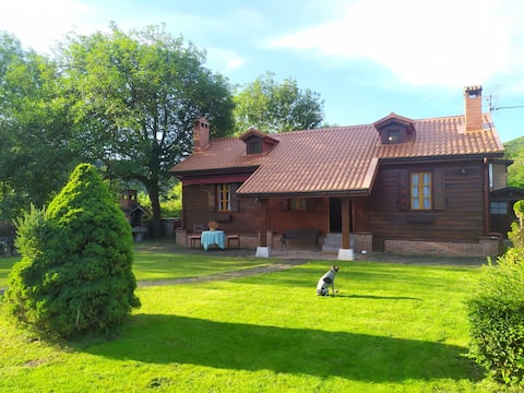 "La Casuca de Cabuerniga" (Cabuerniga's Little House).