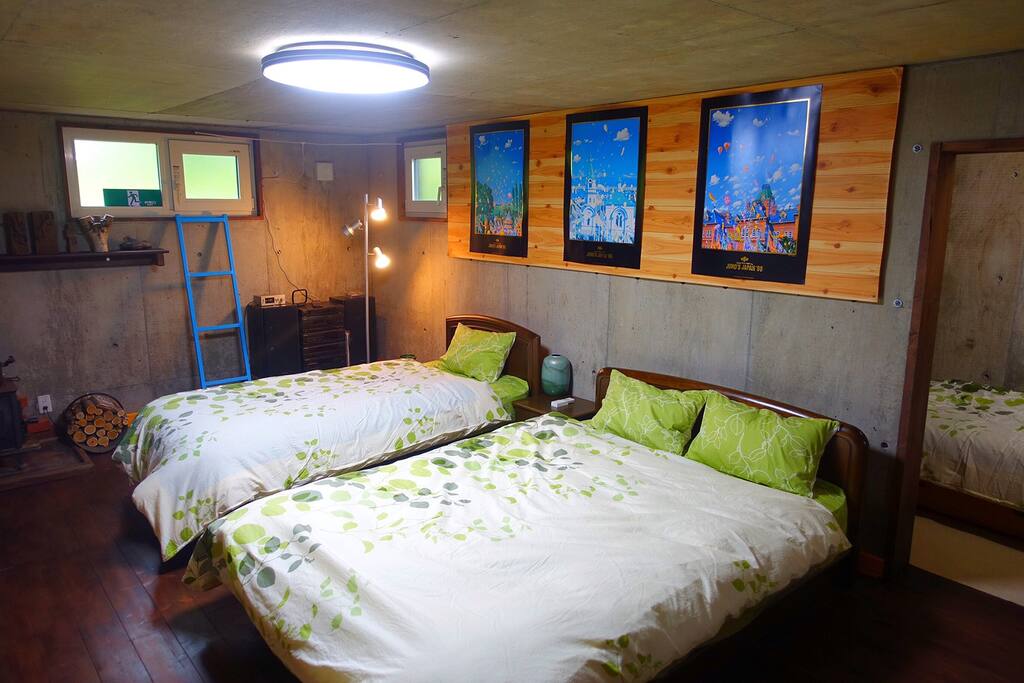 Main Bed room (1st Floor) #1