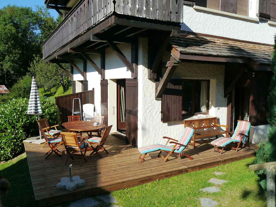 terrasse et entrée