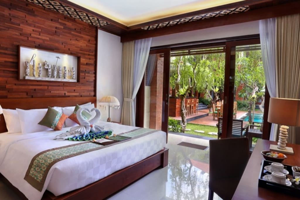 Guest Room Super Deluxe on the Ground Floor with open shower and seperate bath tub