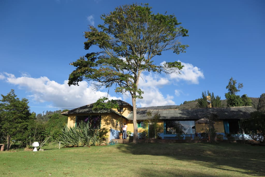 The farm house from outside - La Juanita Finca Verde desde afuera