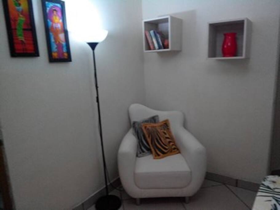 Apt 3 pax zona lectura