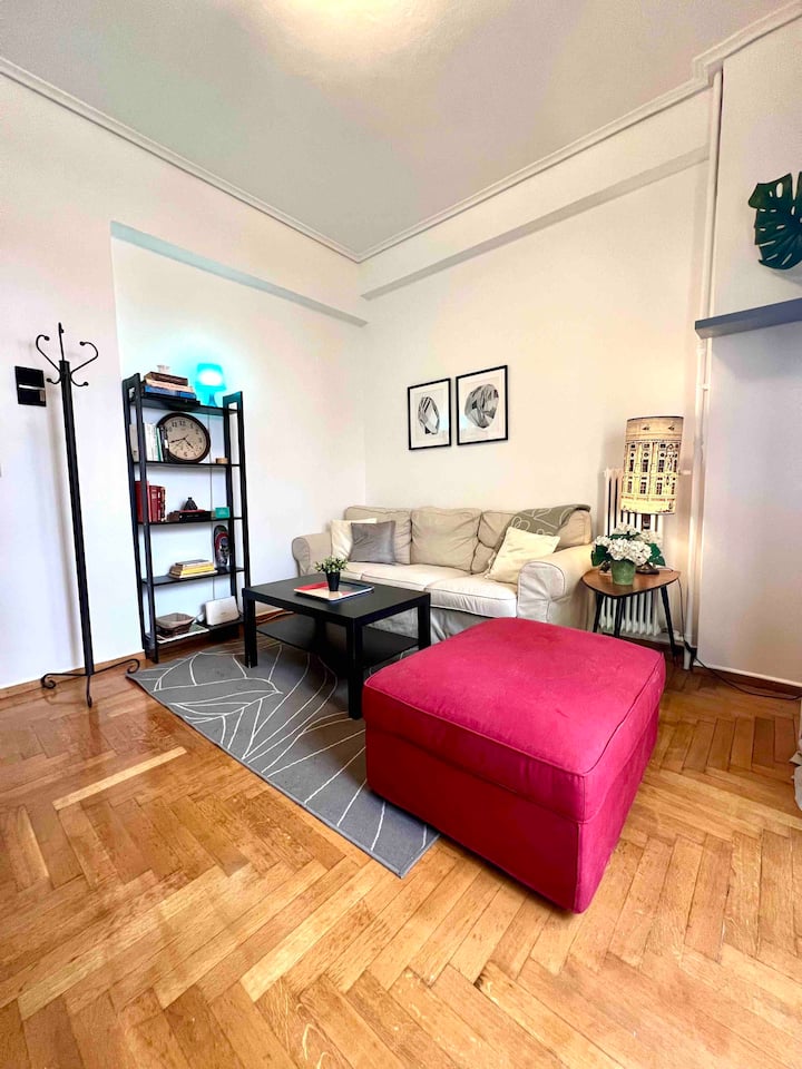 Work & Explore | Spacious Apt | Walk To Acropolis - Atenas