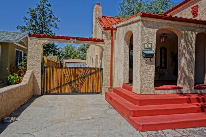 Casa De Cinco 5 Bedroom Home Houses For Rent In Albuquerque