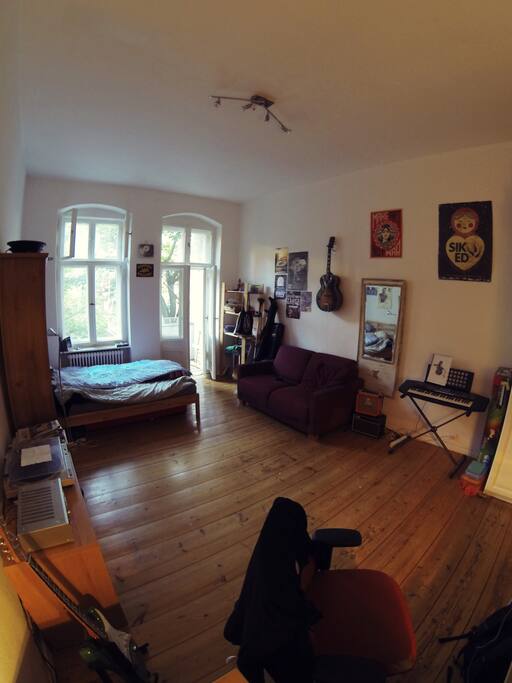 Schlafzimmer 2/3
