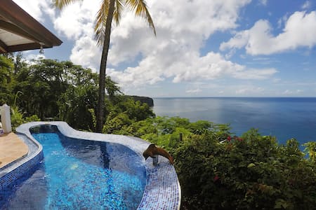 Caribbean Blue Suite-Romantic Getaway Villa