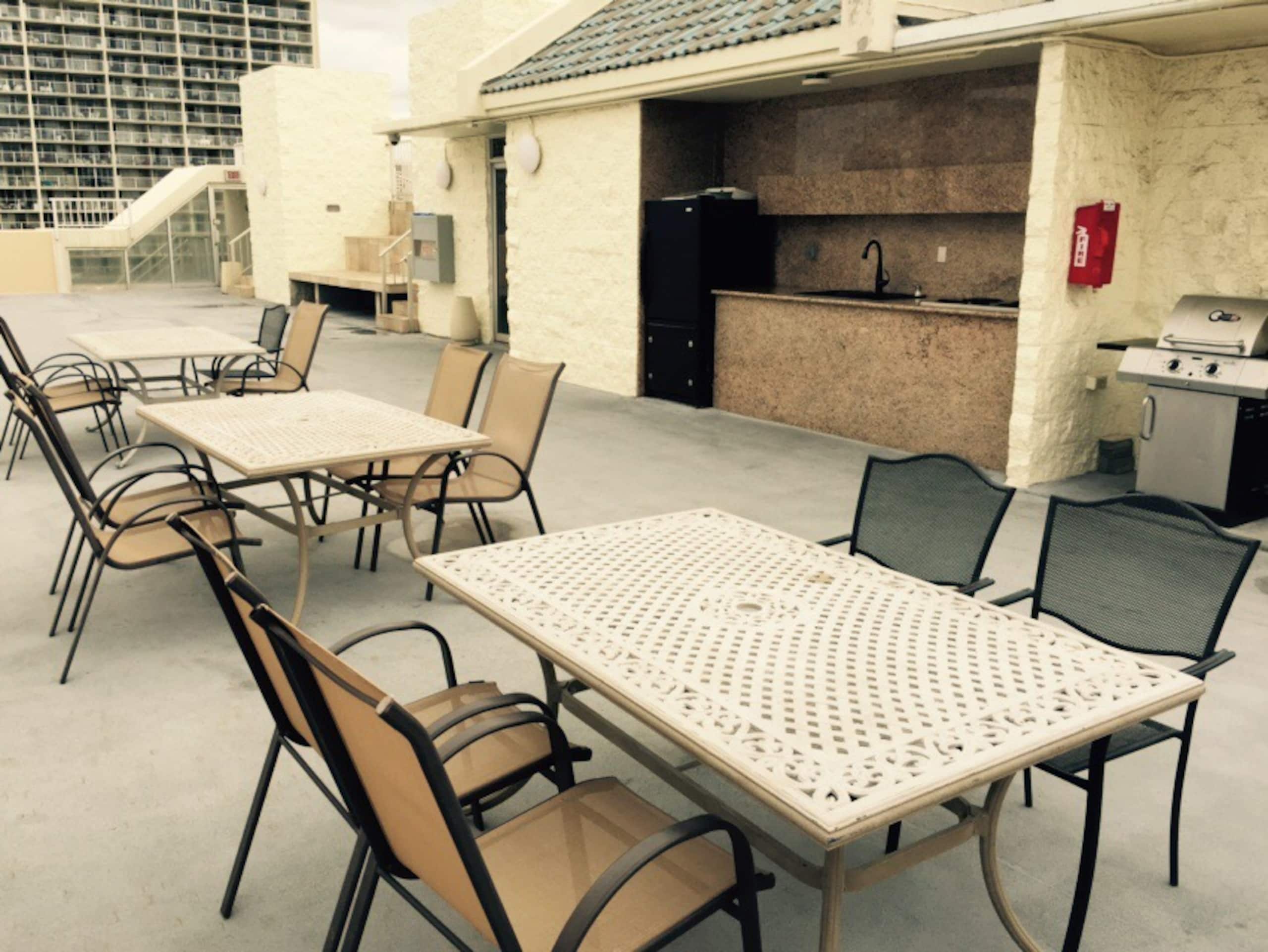Condo in Honolulu · ★4.88 · 1 bedroom · 3 beds · 1 bath - Image 31