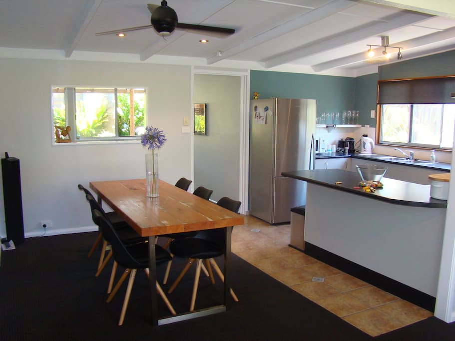 Open plan kitchen/dining.