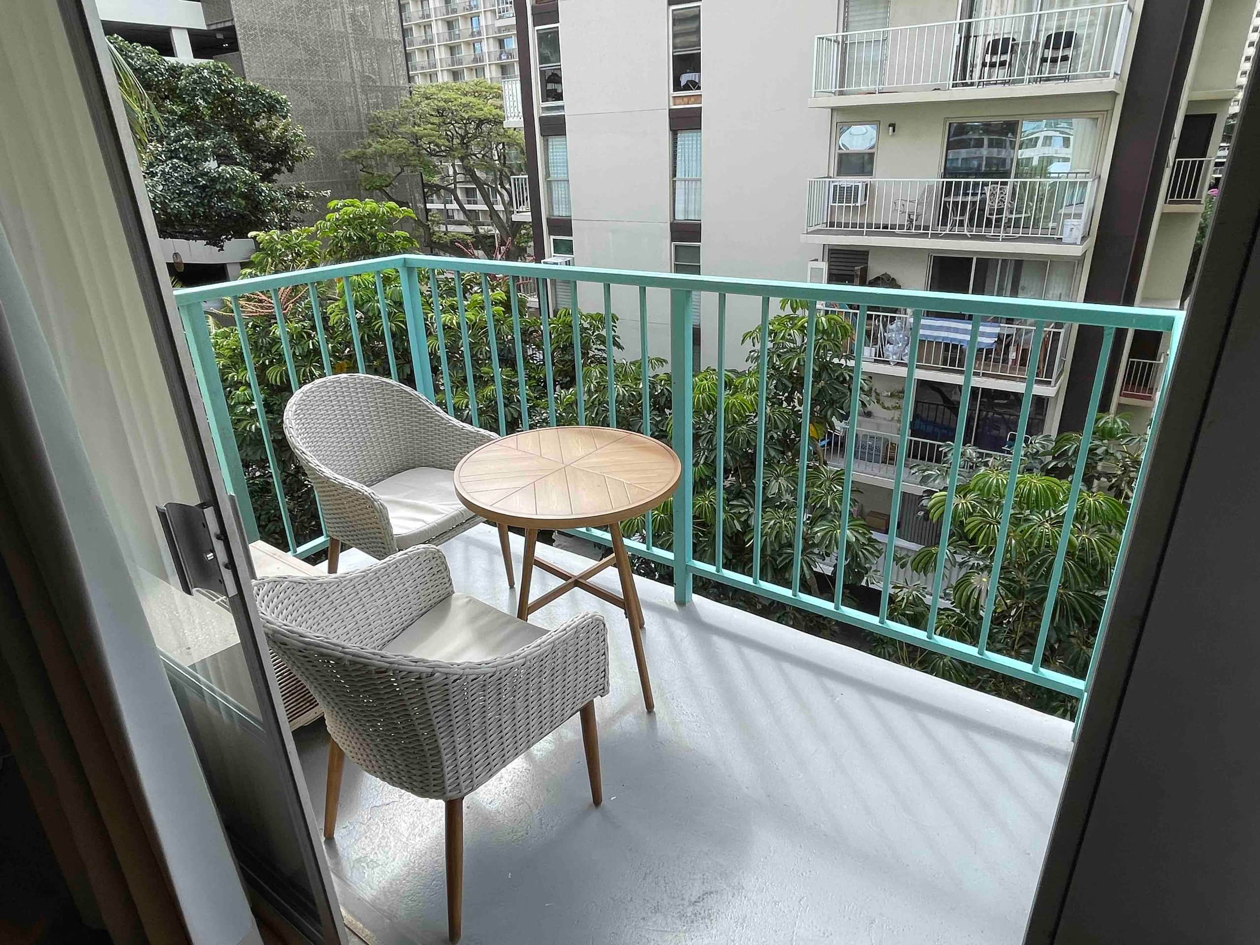 MangoGo 403/Cozy & Spacious New Room in Waikiki - Image 8