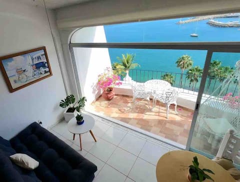 Bello Estudio con Vista al mar (4 Personas)