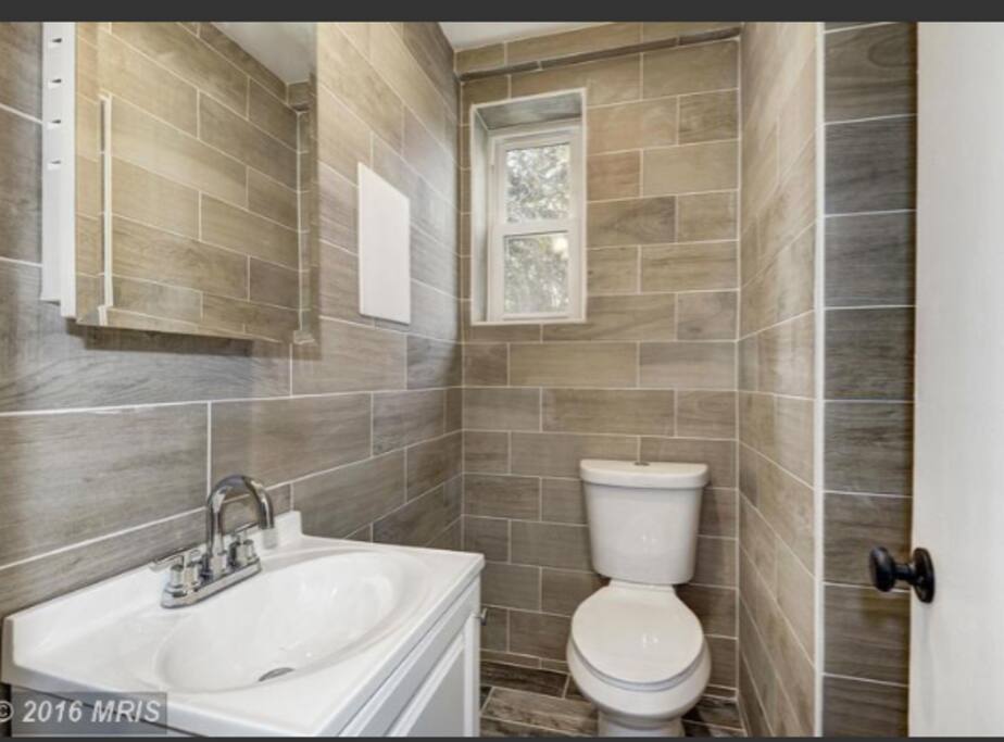 Private full bathroom