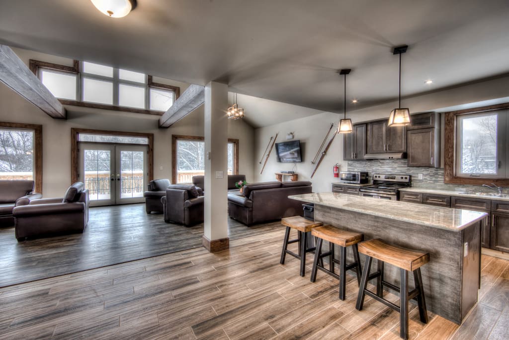 Kitchen and sitting area