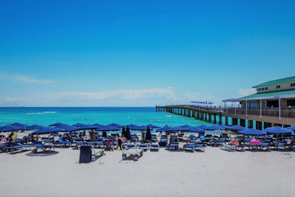 Beach Service Umbrellas/Lounges/Towels For You & Guests