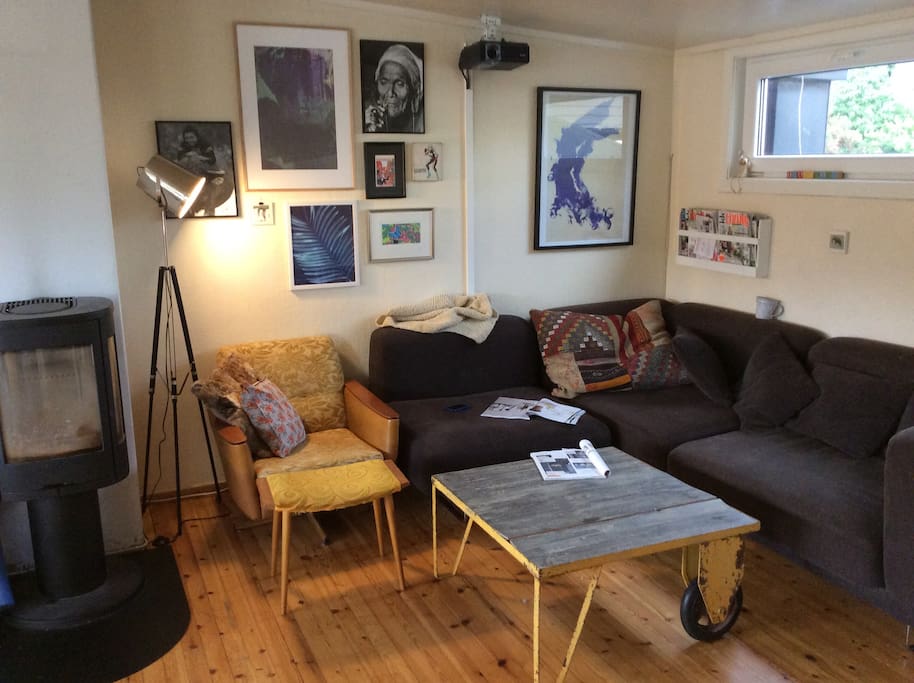 Livingroom with fireplace