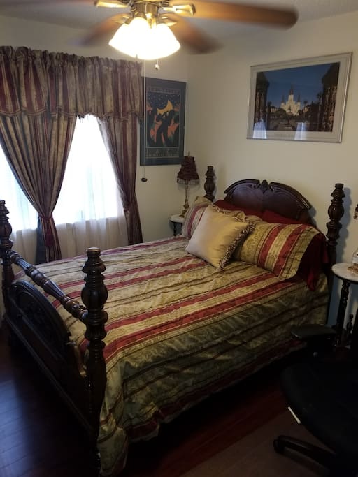 Antique Full Size Bed