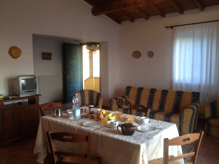 Ginestra between Assisi and Perugia