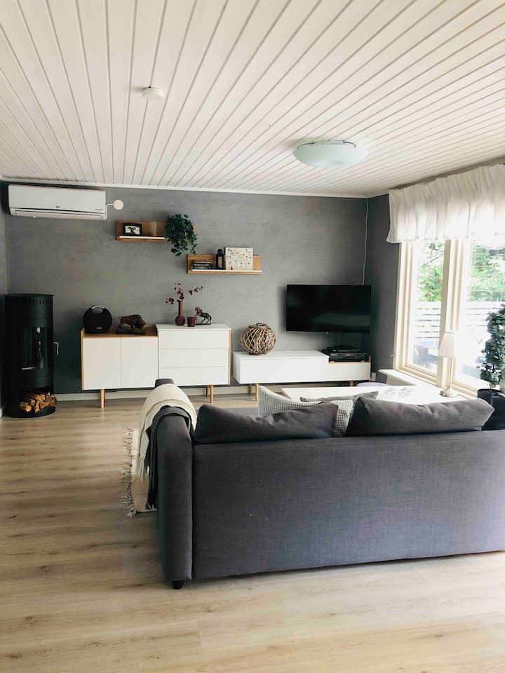 Mysigt Landställe På Ingarö - Värmdö