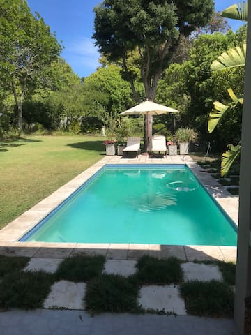 Tranquil family home, Constantia