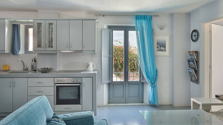 Villa Dakoronia•Stunning caldera view Private Pool gallery image 4