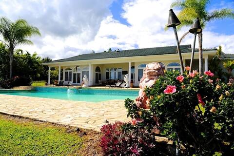 Spectacular Views! Gorgeous Home In Hilo With Pool