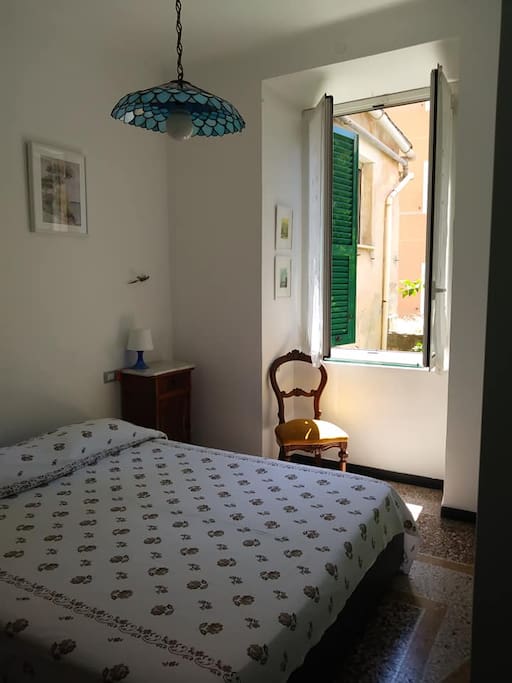 Bedroom with double bed