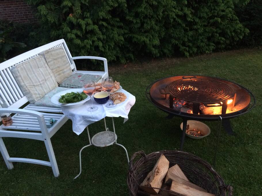 Grill friske hummere i haven hele sommeren