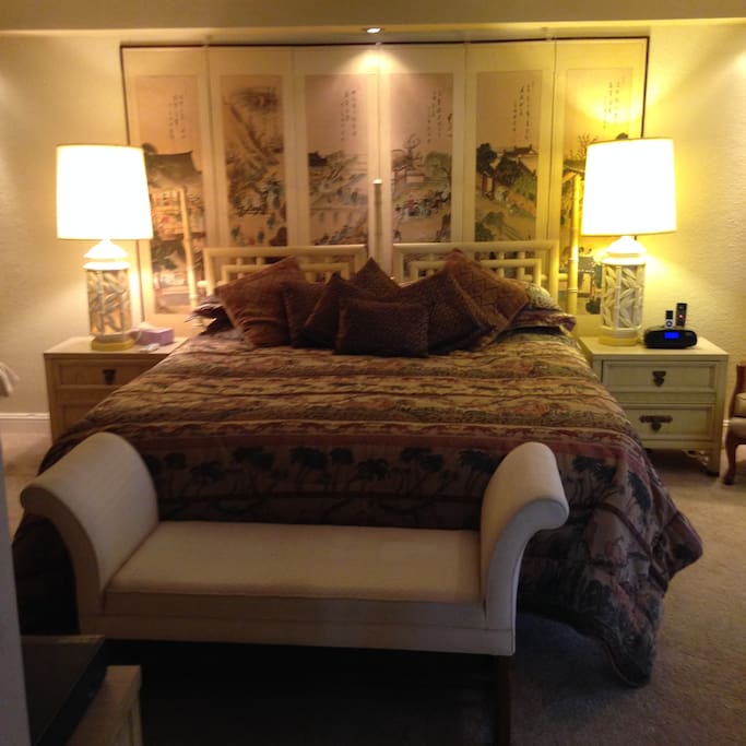 California king bed
to make your night restful and awake in the morning ready to go.