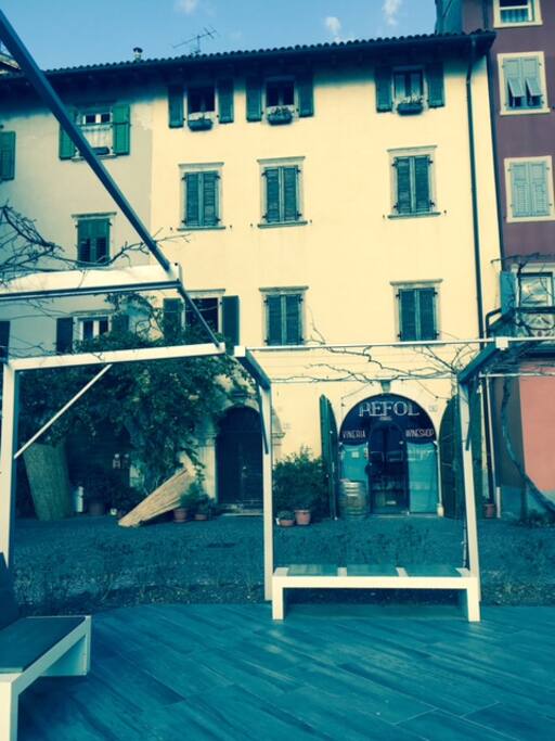 the building and the wine shop below